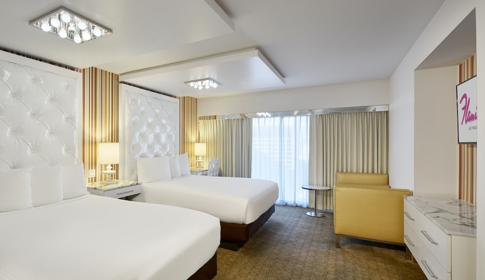 GO, DELUXE, 2 QUEEN BEDS