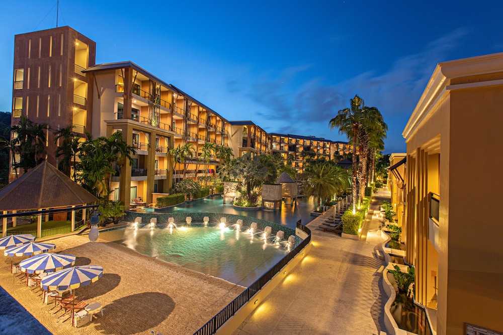 Rawai Palm Beach Resort 7/63