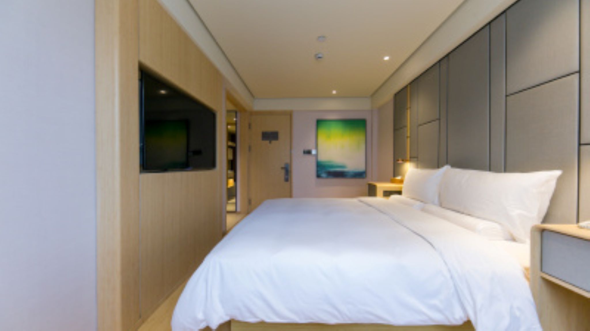 Ji Hotel (Shanghai Hongqiao Airport, Qixin Road) 6/18