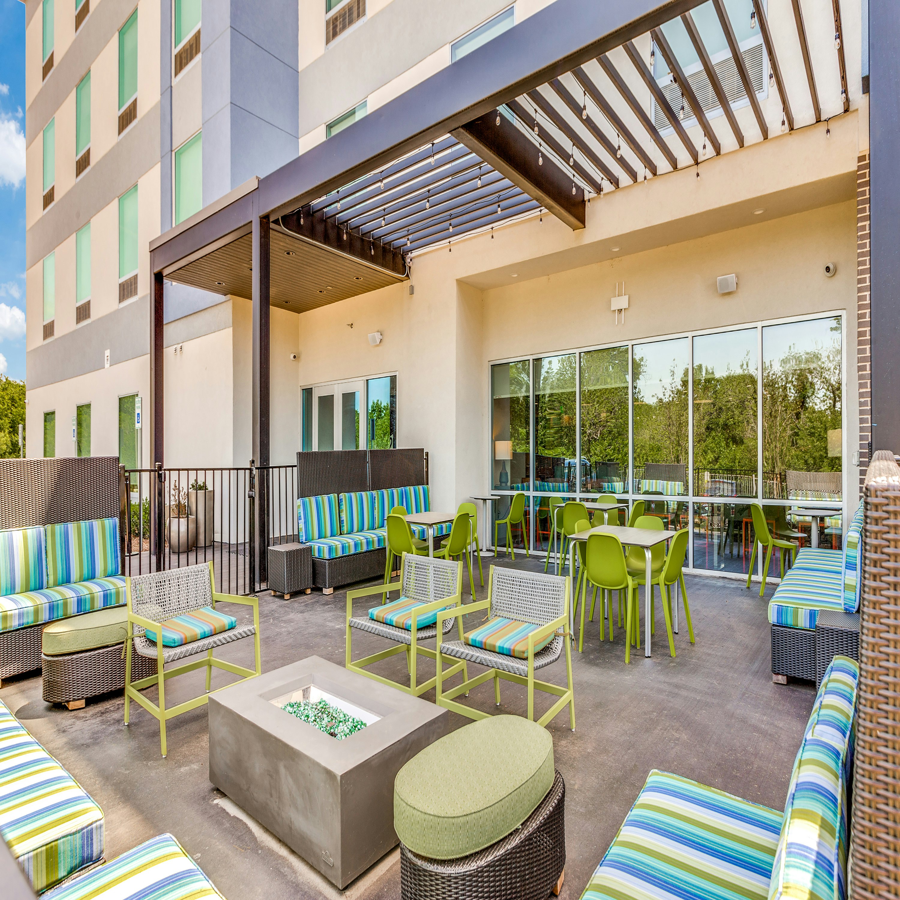 Home2 Suites by Hilton Fort Worth Arlington West 28/42
