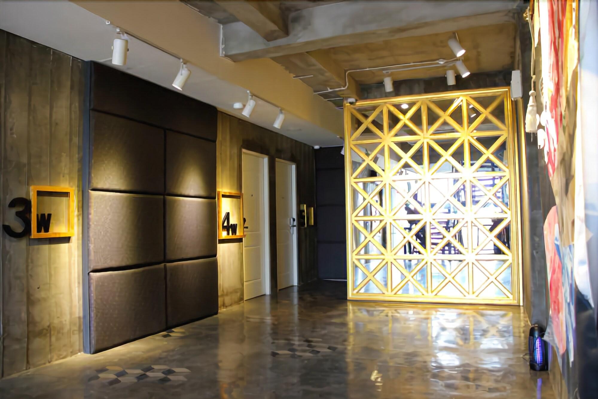 Couleur Hotel Jakarta 7/26