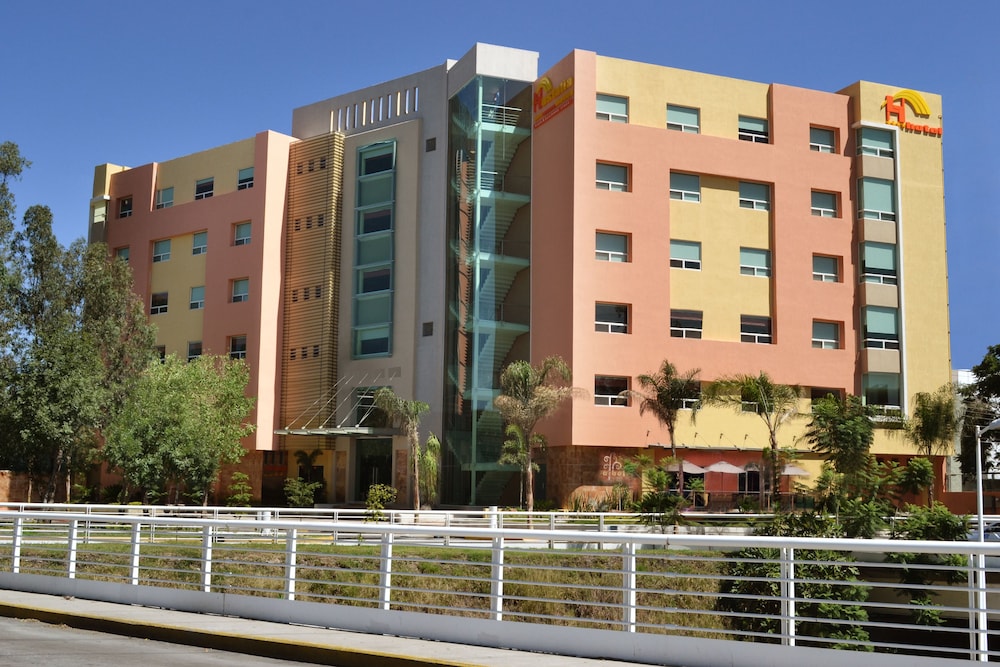 Hostalia Hotel Expo And Business Class in GUADALAJARA (MEXICO)