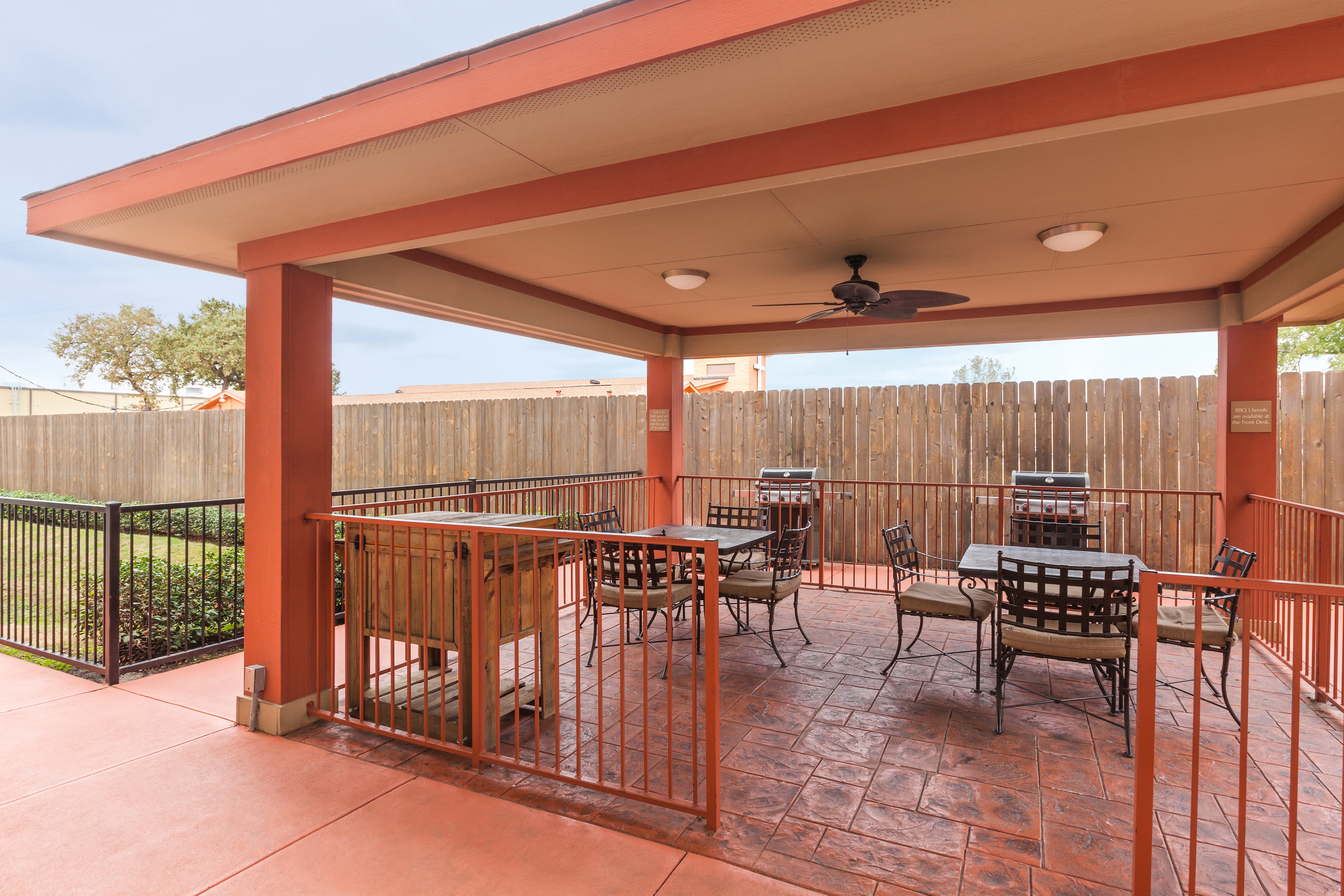 Candlewood Suites Houston I-10 East 18/27