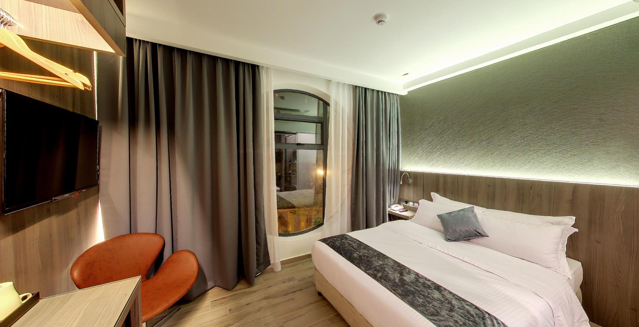 Room, Double Bed, Forest View