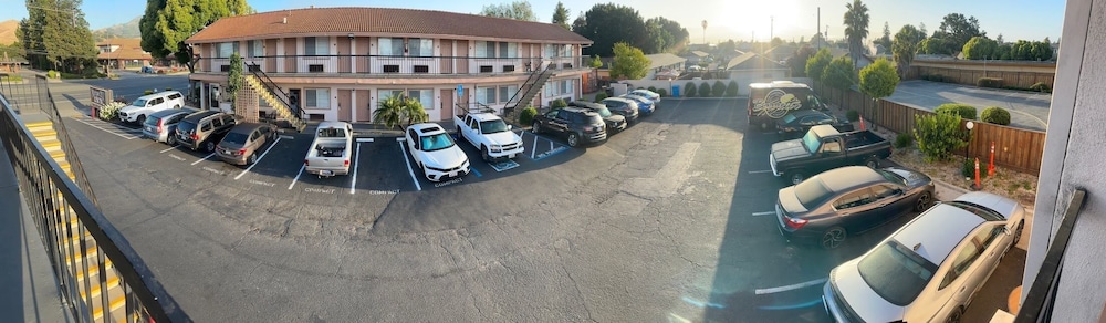 Morganhill Inn Motel 42/51