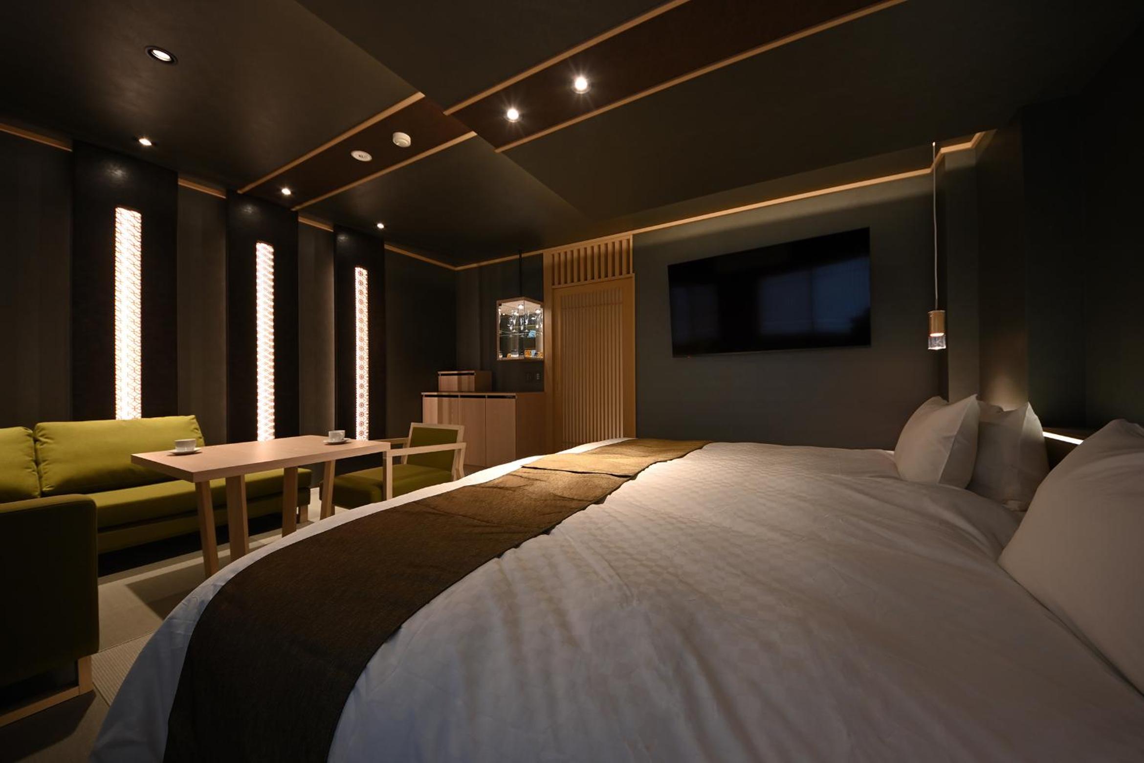 Superior, Twin Beds