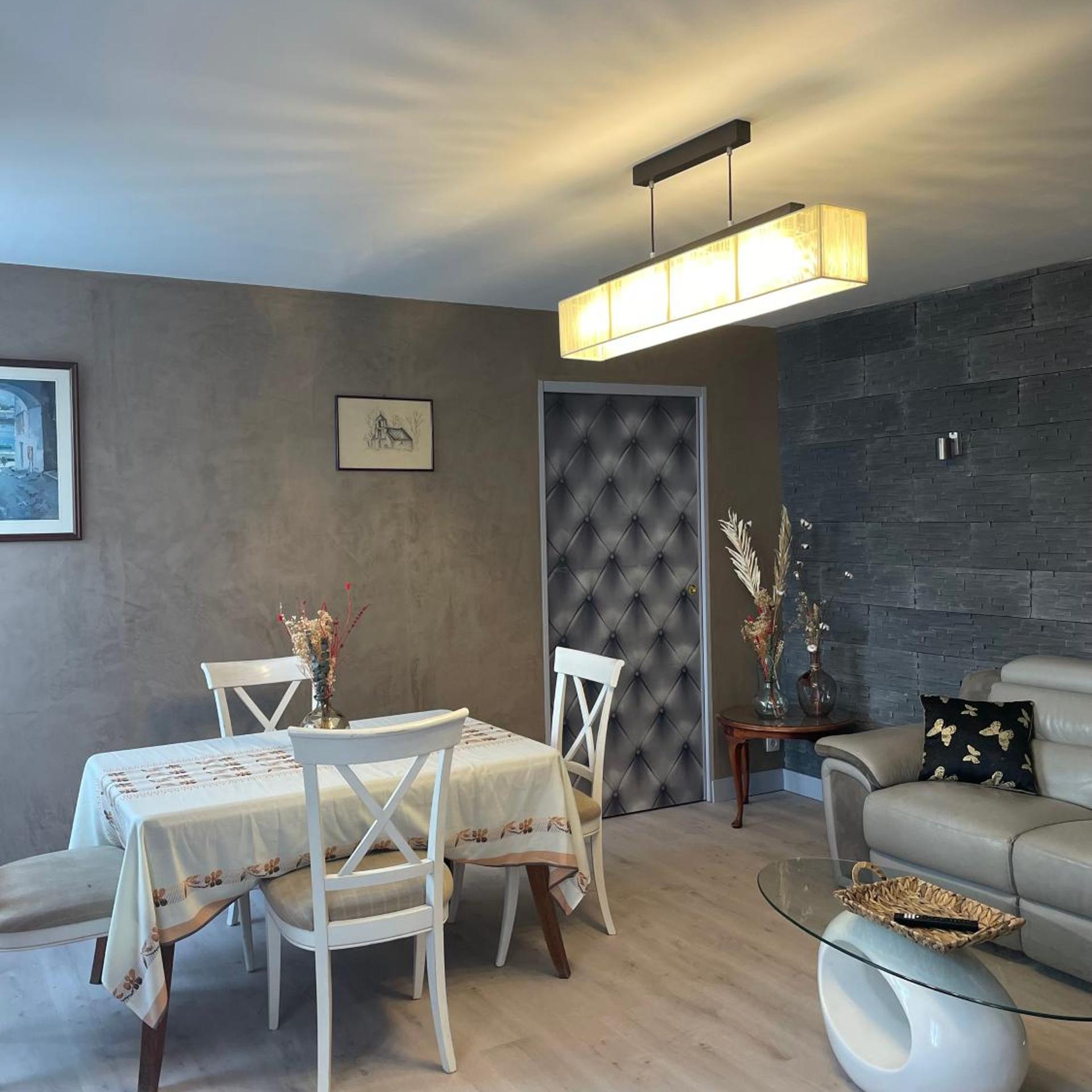 HOTEL LES 3 ROIS 26/50