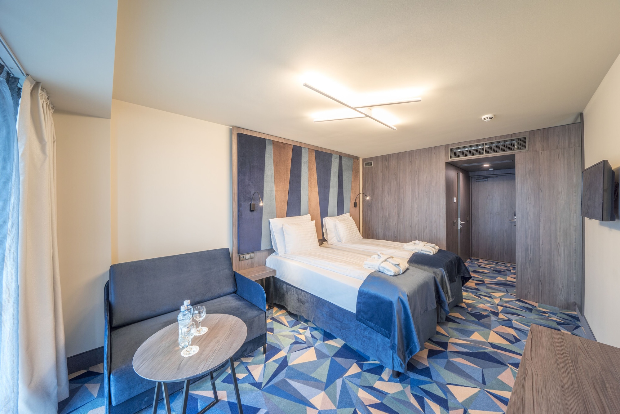 Room, Twin Beds, Riverside، Wellton Riverside SPA Hotel 4/10