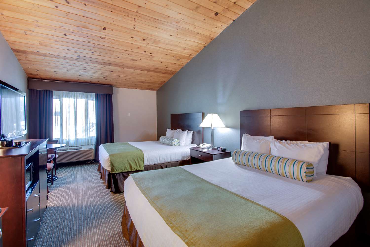 Best Western Plus The Inn At Hampton 3/16