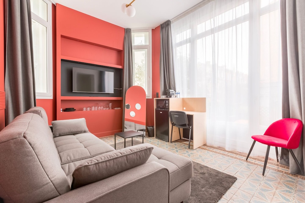Villa Hotel Gounod 27/51