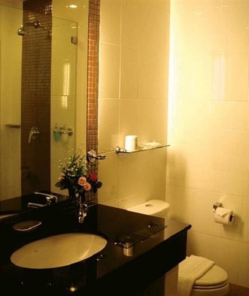 Maninarakorn Hotel 44/49