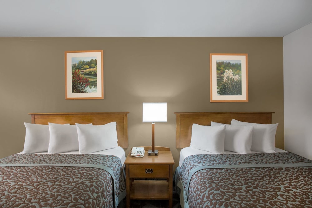 Days Inn Provo 10/25