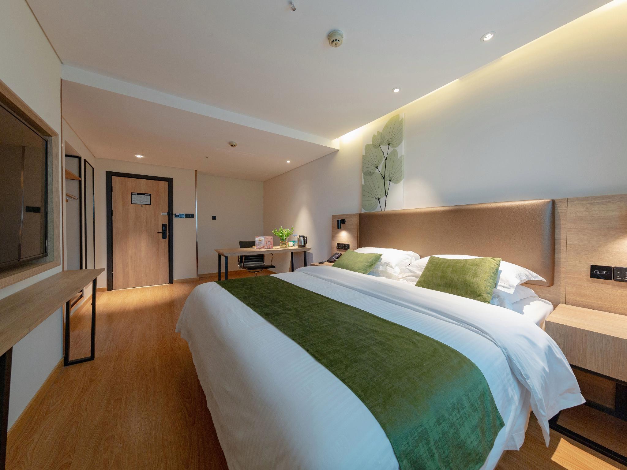 SUPERIOR, DOUBLE BED