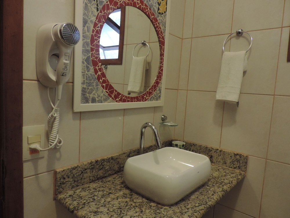 Pousada Vila Dos Passaros 24/71