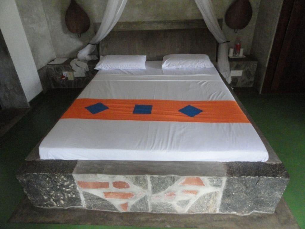 Serendip Stone Hotel and Bungalow 11/41