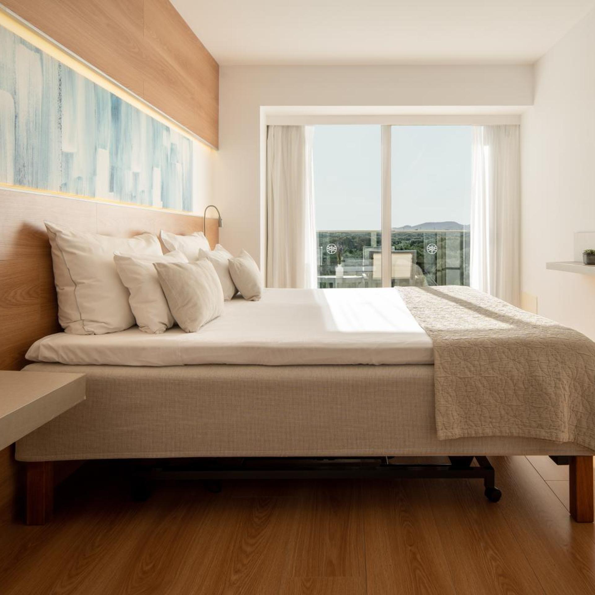 Superior, Single Bed, Sunset View