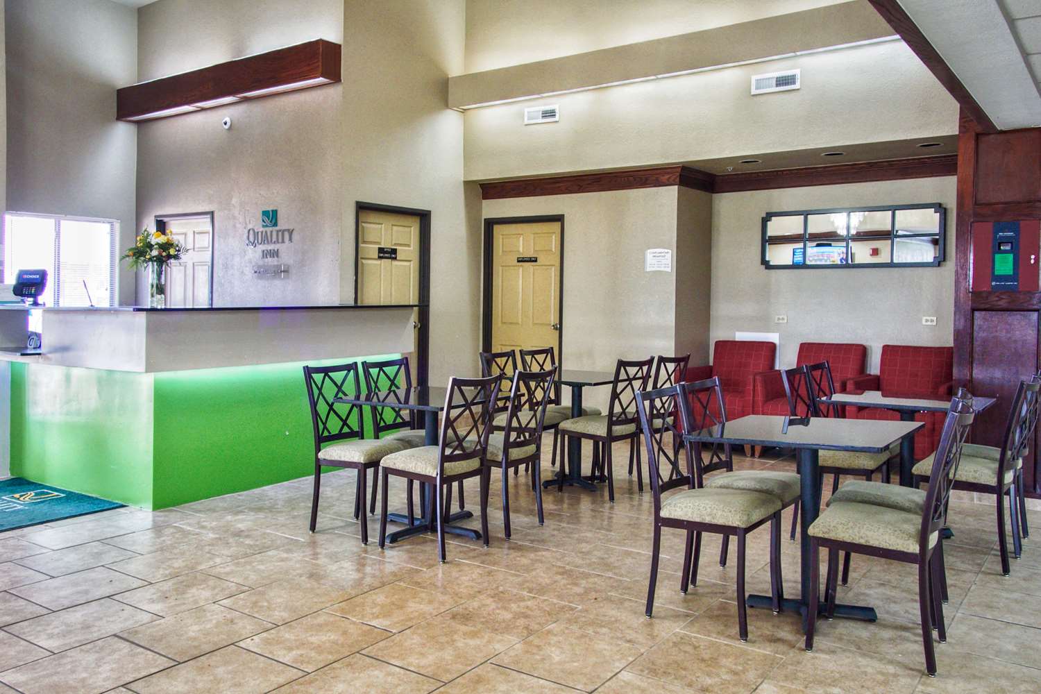 Quality Inn Moore Oklahoma City 44/49