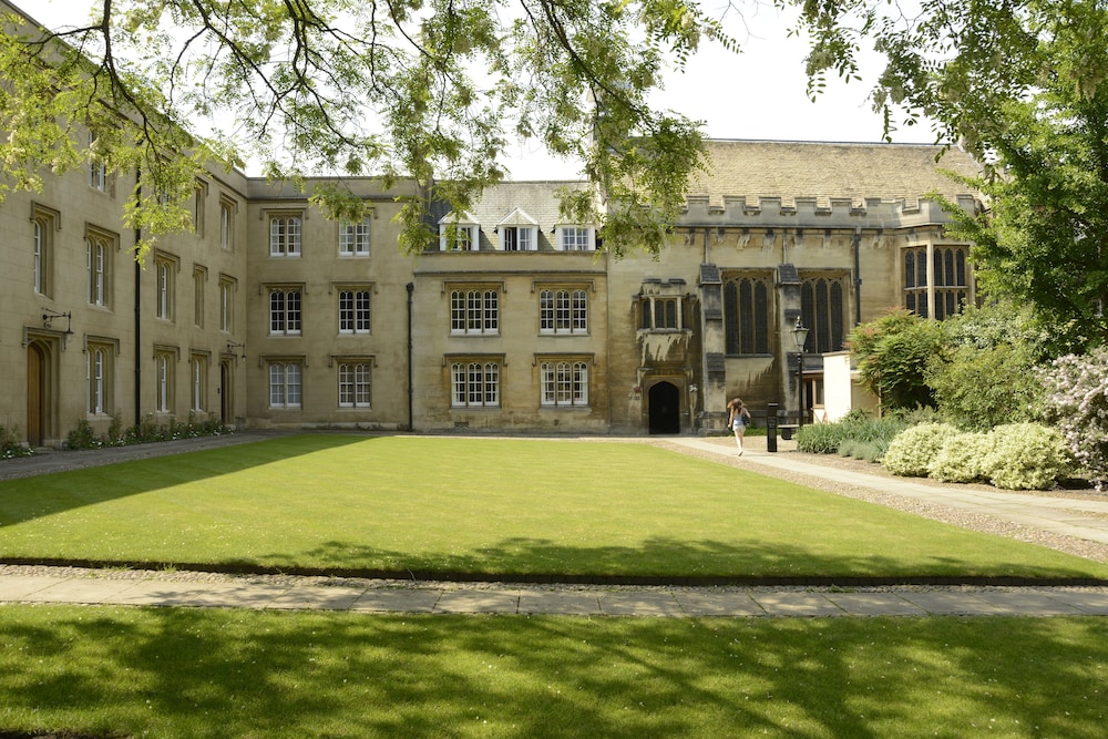 Christ S College Cambridge 5/58