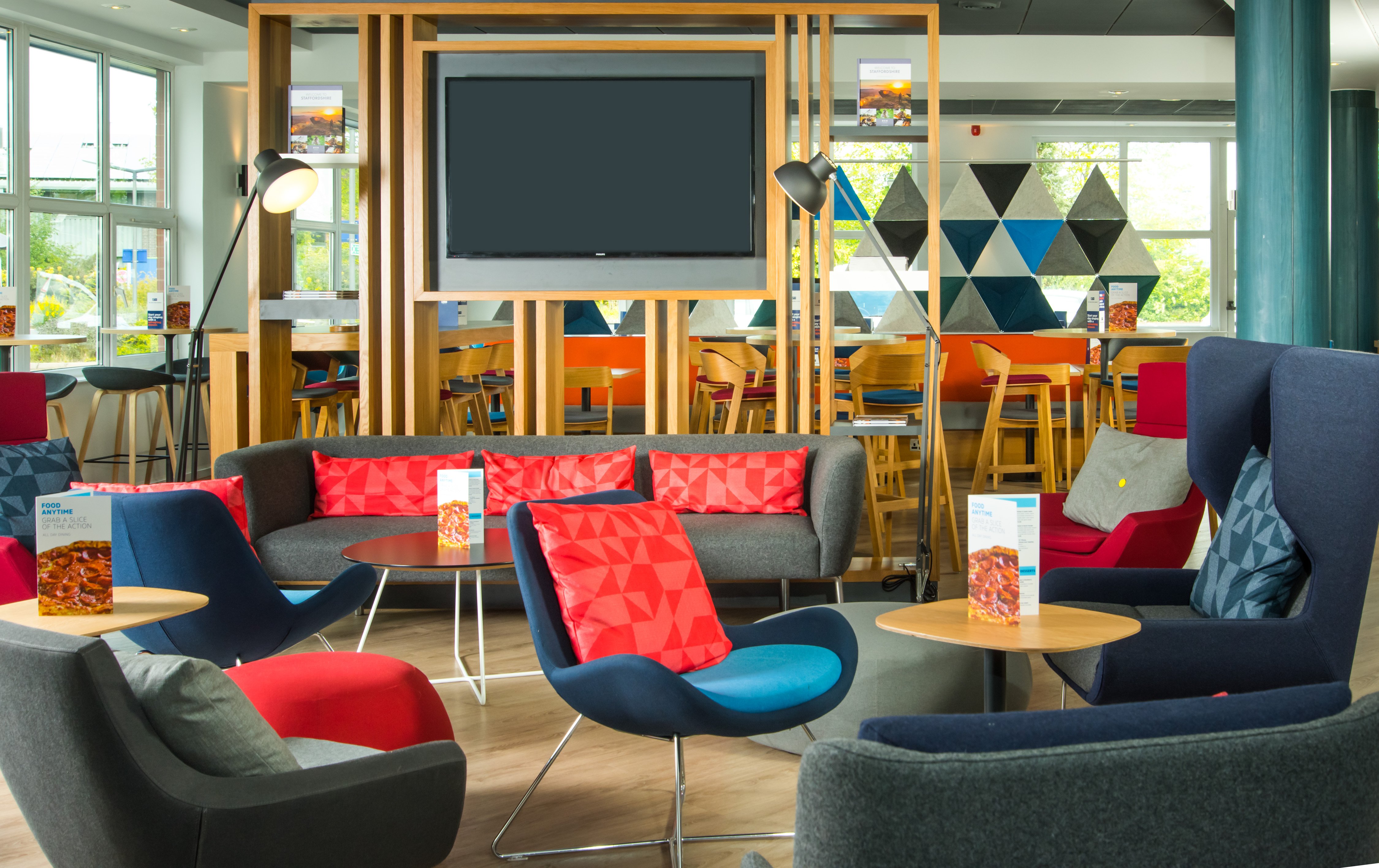 Holiday Inn Express Burton Upon Trent 28/32