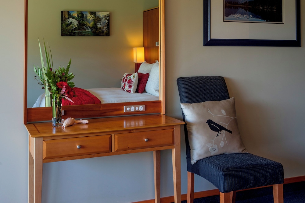 Lake Moeraki Wilderness Lodge 19/39