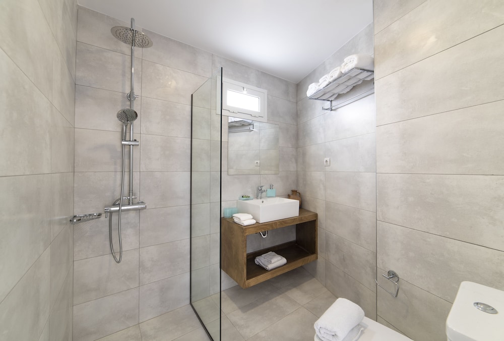 Naiades Marina Hotel Adults only 16+ 62/64
