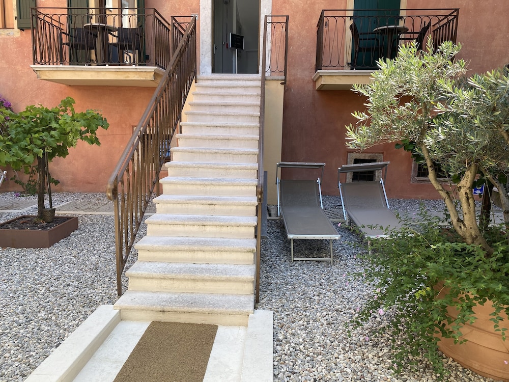 Hotel del Porto 57/61