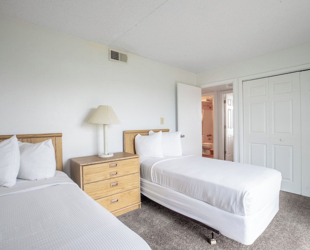 3 BEDROOMS, CONDO, PREMIUM, BAY VIEW, BALCONY