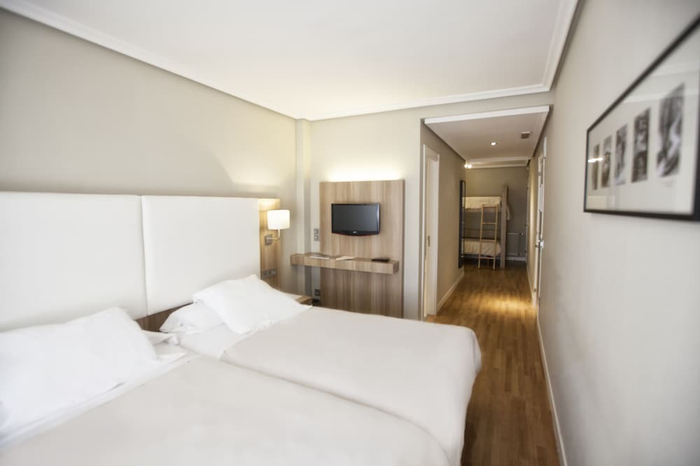 Hotel Arcea Los Lagos Nature 2/20