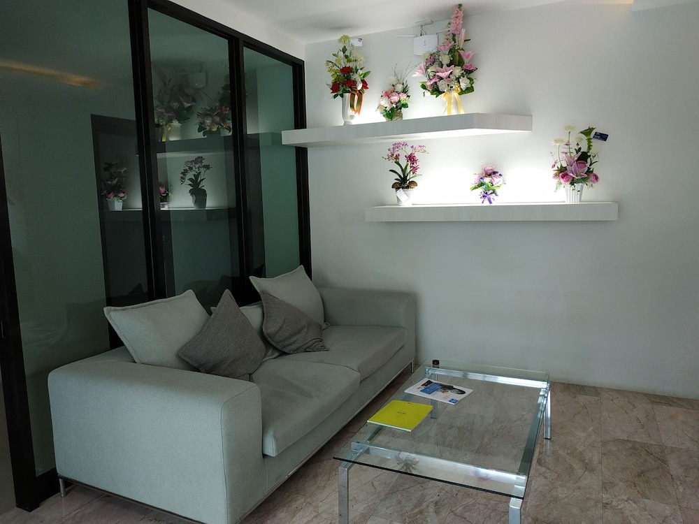 Luxsna Residence 50/63