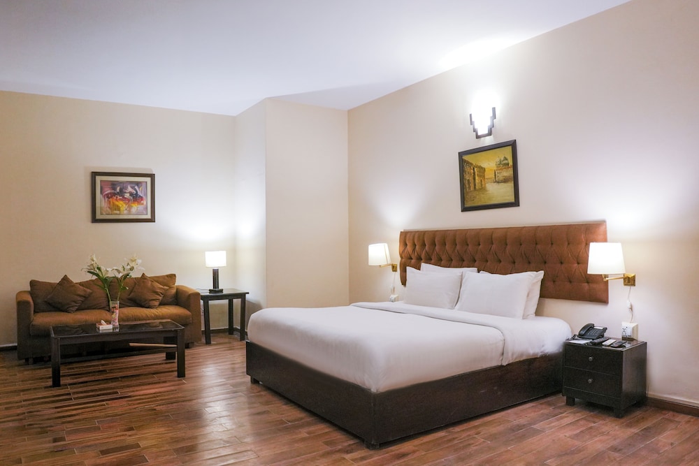 Hotel One Bahawalpur 14/49