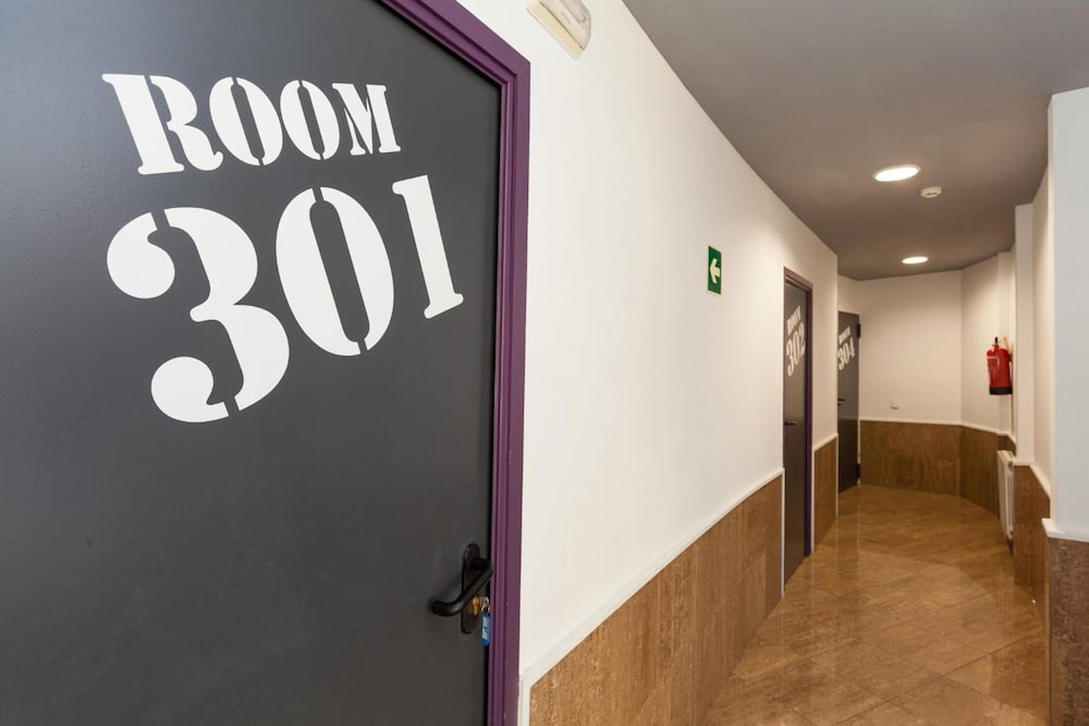Mellow Youth Hostel 70/100