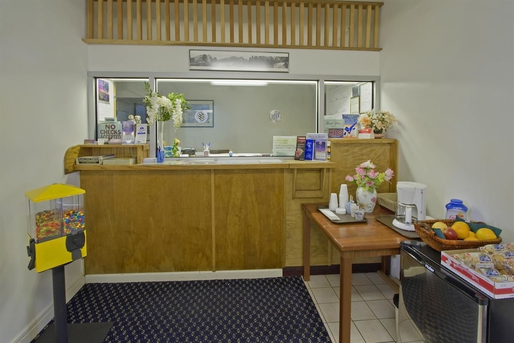 Americas Best Value Inn Oxnard Port Hueneme 6/15