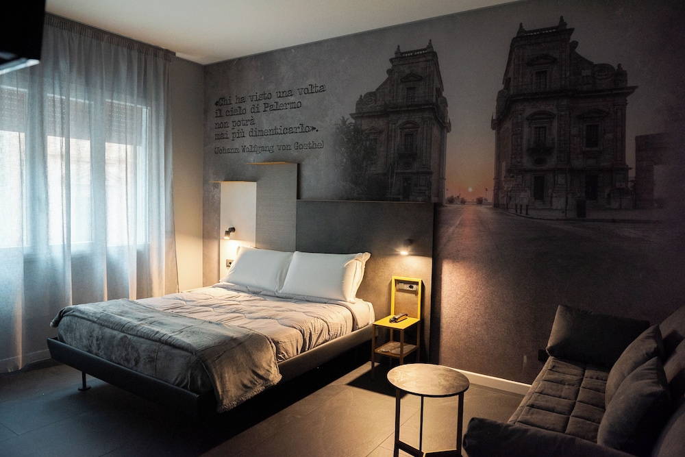 Alma Hotel 8/49
