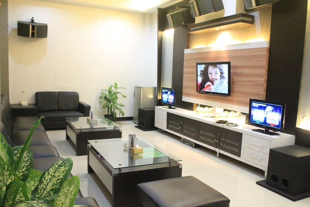 Hotel Harmony In Pontianak 50/62