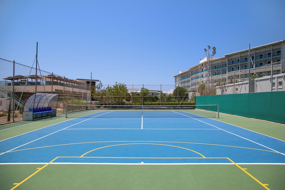 Asterias Beach Hotel 40/62