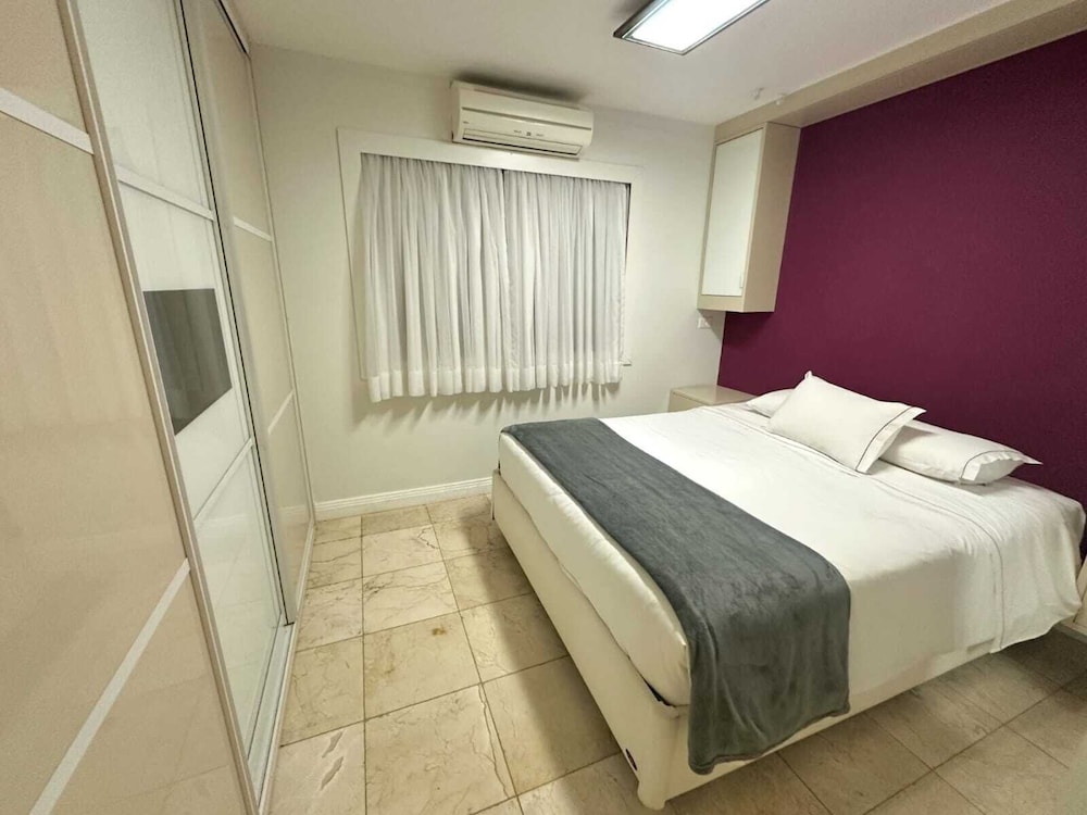 TRAVEL INN PARK AVENUE 15/50