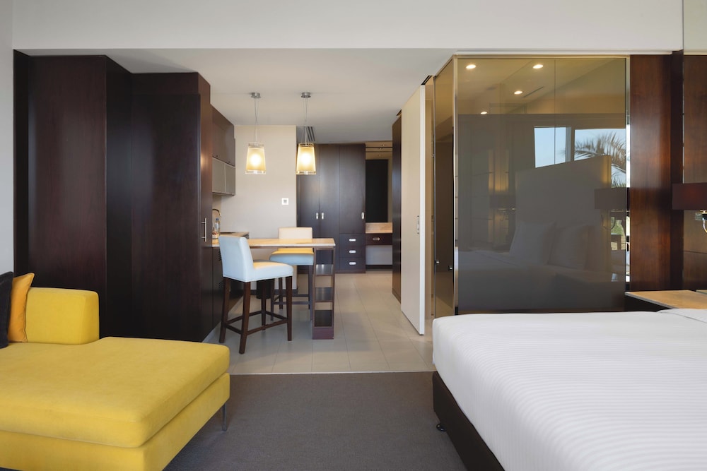استوديو بسرير كوين بمطبخ صغير، Centro Sharjah Rotana 5/8