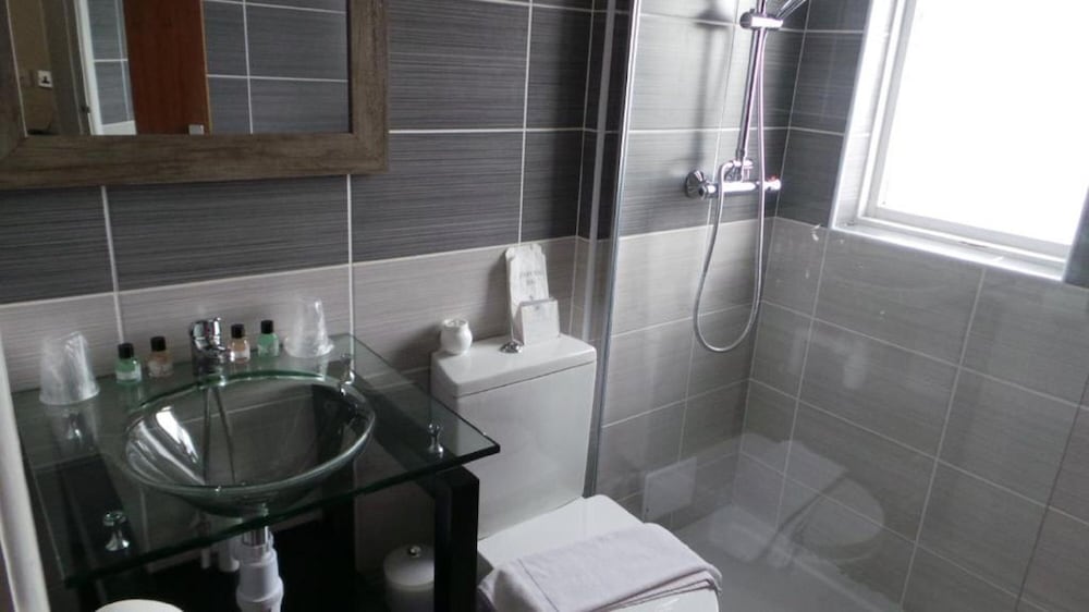 Torbay Court Hotel 35/38