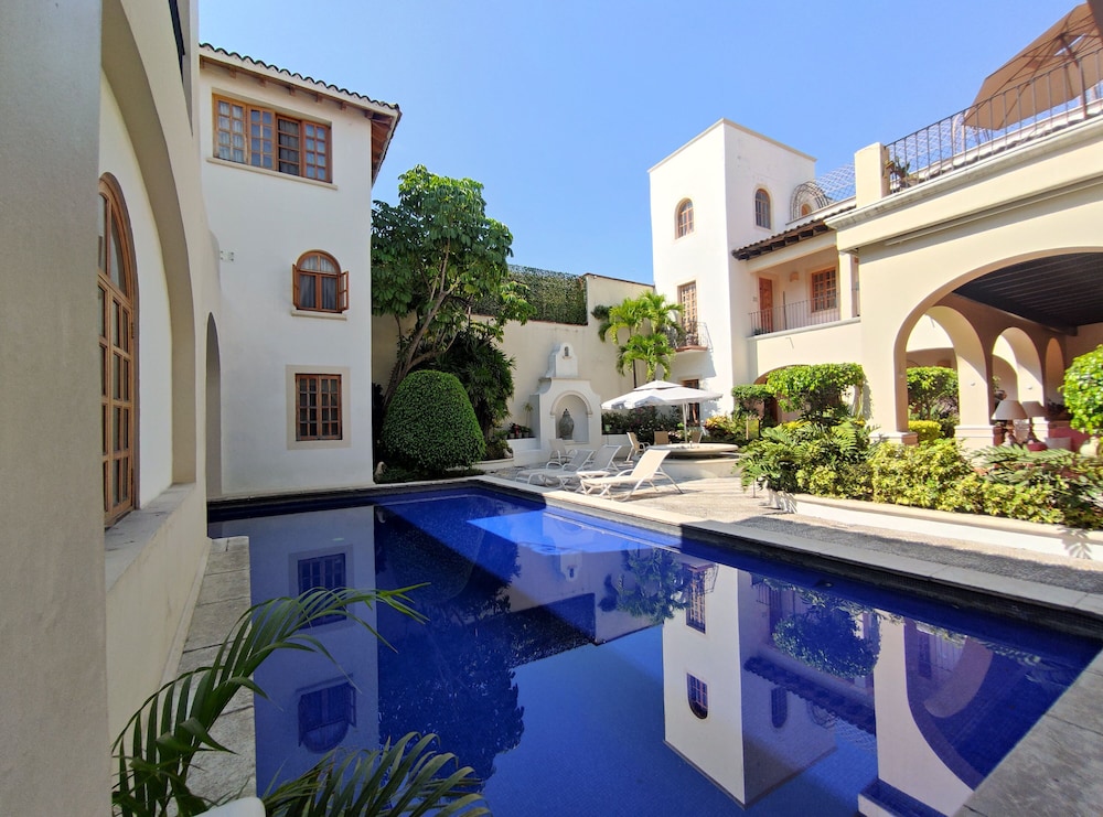 Hotel Boutique & Spa La Casa Azul 65/68