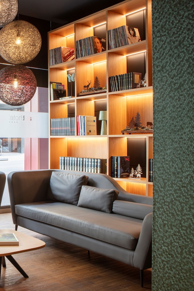 Acta Arthotel 34/50