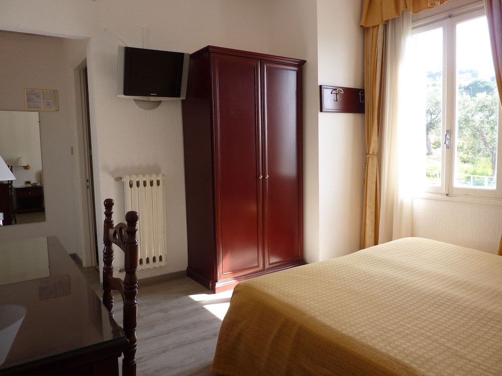 Hotel Ariston Montecarlo 6/50