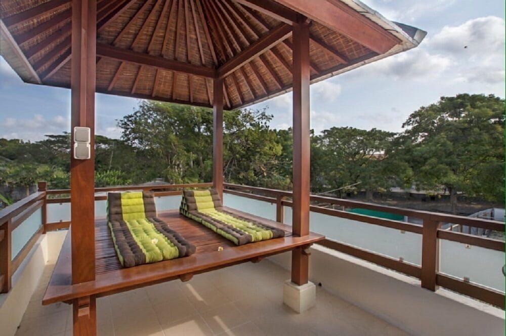 Villa Aurikari 10/20