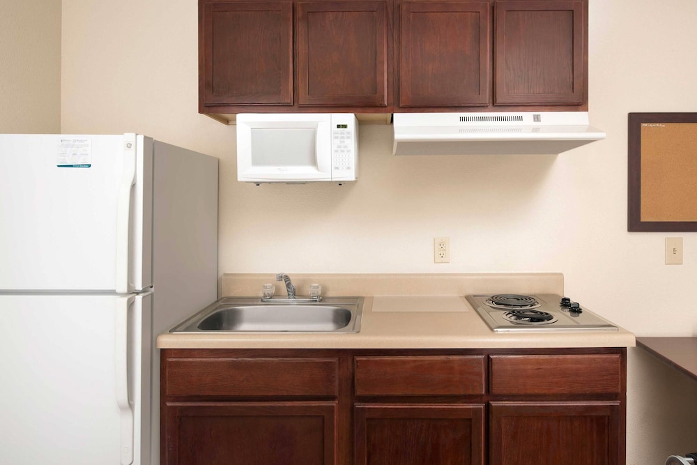 WoodSpring Suites San Antonio Fort Sam photo5