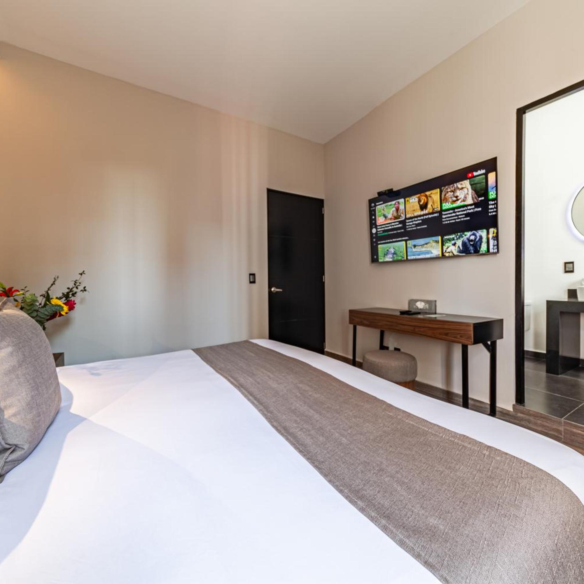 Superior, Suite, King Bed