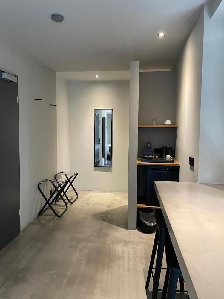 Hotel Mons Am Goetheplatz 15/27