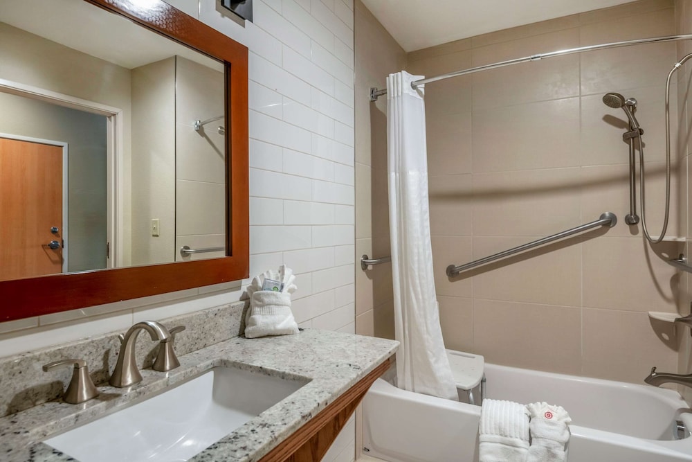 Comfort Suites Lubbock TX 41/43