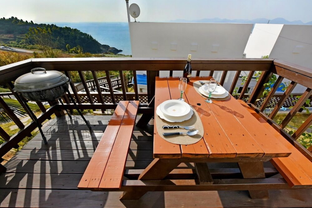 Namhae Bluemare Pension 36/50
