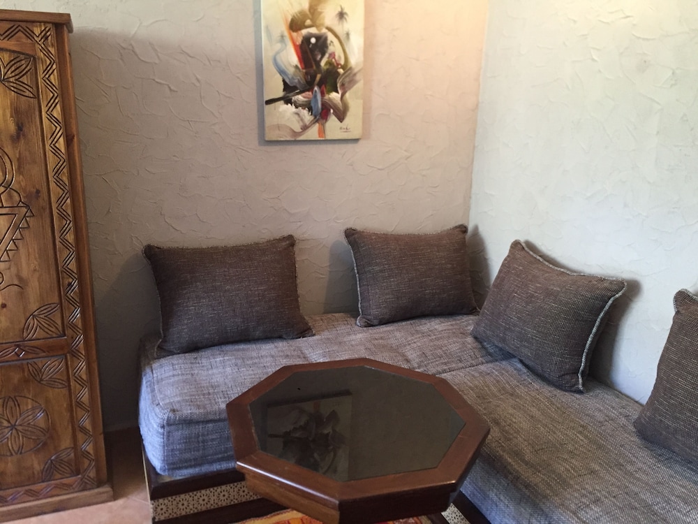Hotel Restaurant Tifrit 6/24