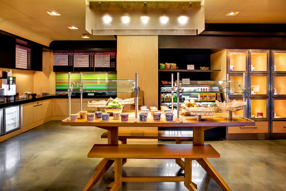Aloft Leawood-Overland Park 26/38