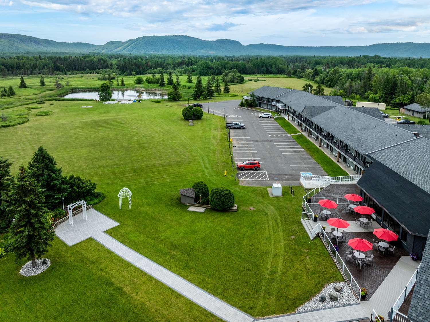 Best Western Plus Norwester Hotel and Conference Centre 34/35